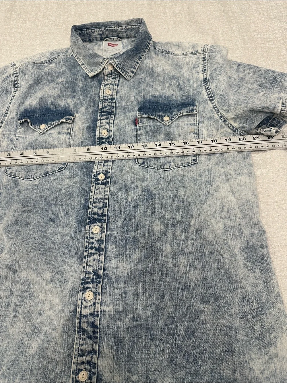 Levi's Men’s Y2K Vintage Light Blue Acid Wash Short-Sleeve Denim Button-Up